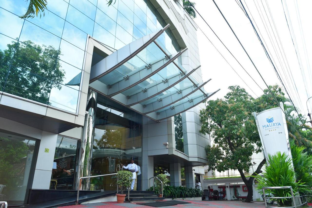 Maurya Rajadhani Thiruvananthapuram Bagian luar foto